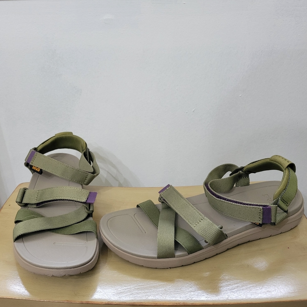 Women's TEVA sandals, Olive color, SIZE 10 (US), 8 (UK), 41 (EUR)